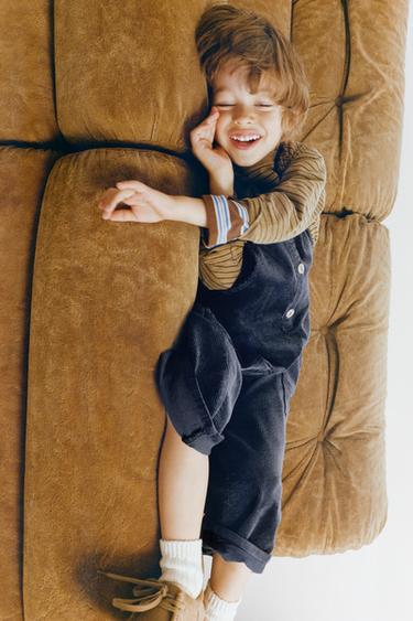 Zara {名称} - {颜色}