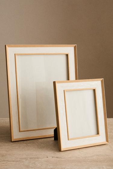 CONTRAST WOODEN PHOTO FRAME - White by Zara
