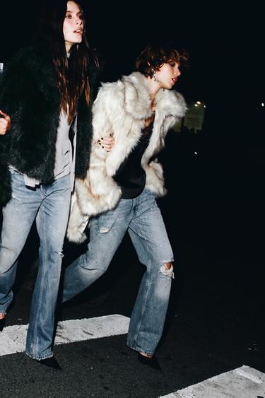 Zara {名称} - {颜色}