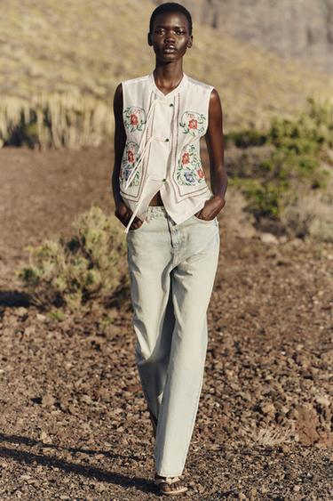 FLORAL EMBROIDERY TOP - Ecru by Zara - Image 0
