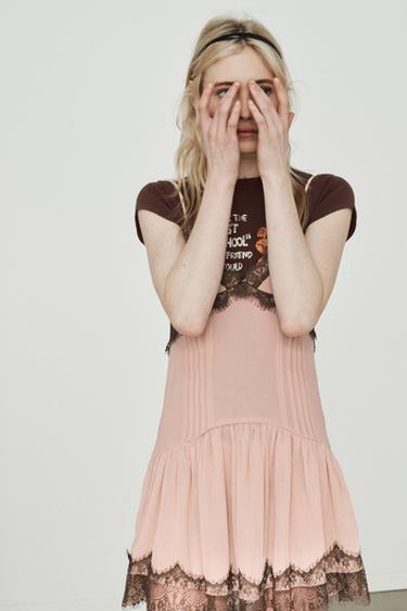 Zara {名称} - {颜色}