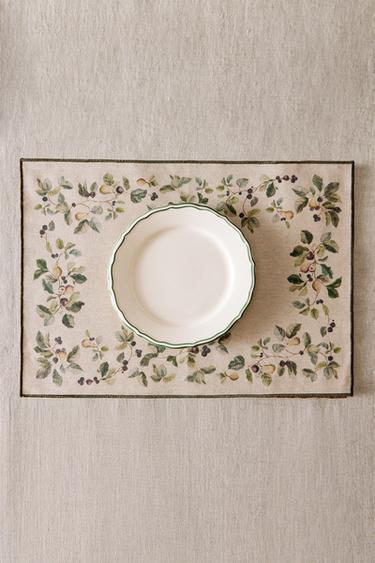 Zara {名称} - {颜色}