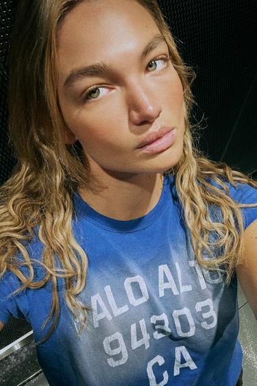 FADED-EFFECT TEXT T-SHIRT - Blue by Zara