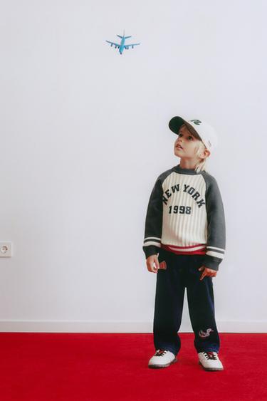 Zara {名称} - {颜色}