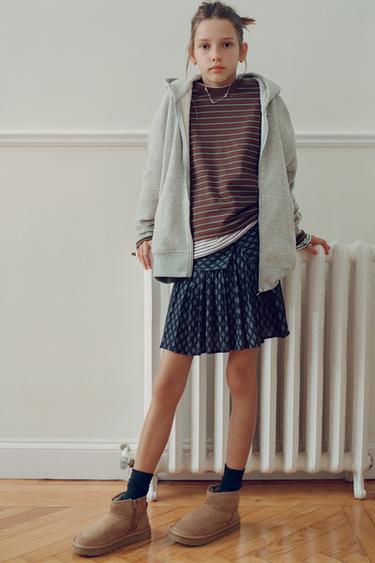 Zara {名称} - {颜色}