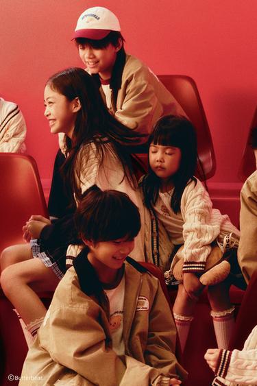 Zara {名称} - {颜色}