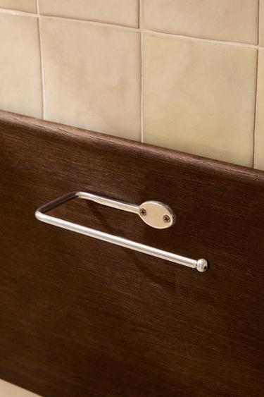 SILVER METAL BATHROOM TOILET PAPER HOLDER - Silver by Zara