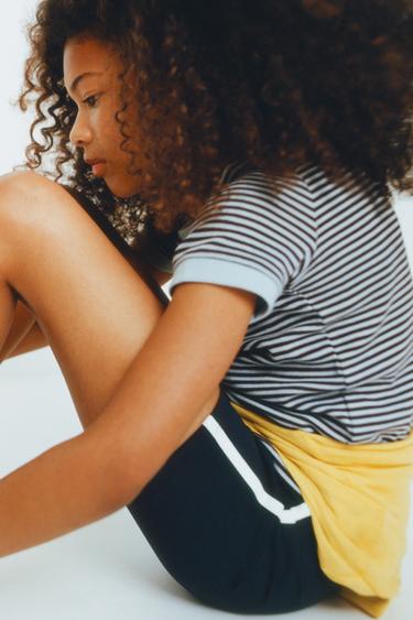 STRIPED T-SHIRT - striped by Zara