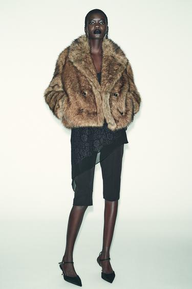 Zara {名称} - {颜色}