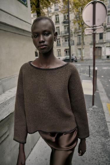 CONTRAST TOPSTITCHED KNIT JUMPER - Brown / Taupe by Zara