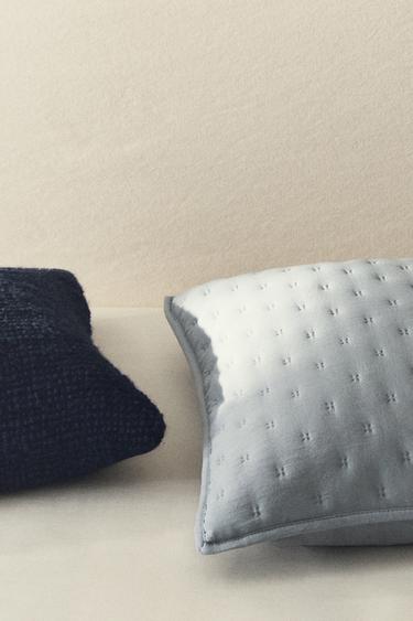QUILTED CUSHION COVER WITH DOTS - Mid-blue by Zara