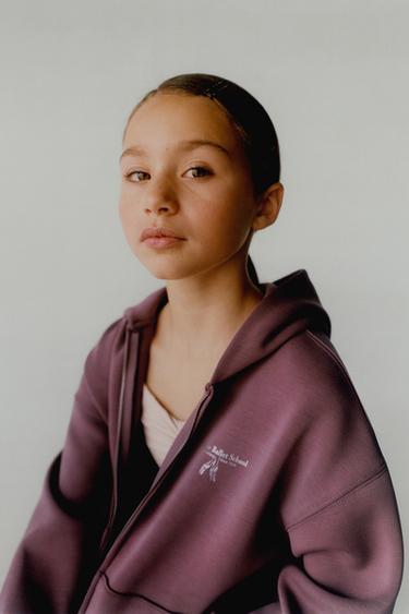 Zara {名称} - {颜色}