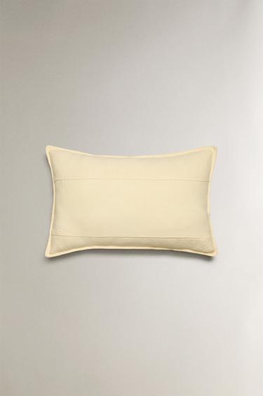 TOPSTITCHING CUSHION COVER - Yellow by Zara
