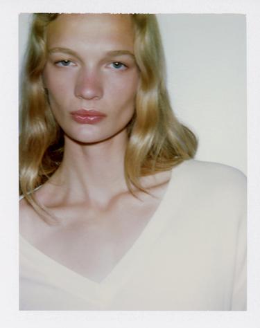 CONTRAST LACE T-SHIRT - Ecru by Zara