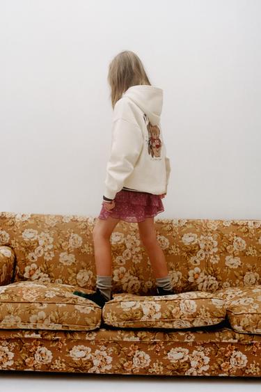 Zara {名称} - {颜色}