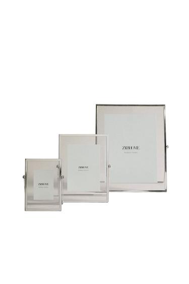 PHOTO FRAME WITH STAND - Silver by Zara