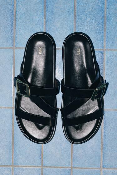 BUCKLED FLAT SANDALS - Black by Zara