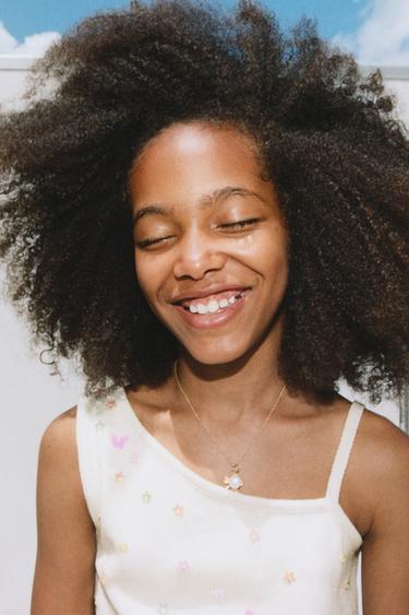 Zara {名称} - {颜色}