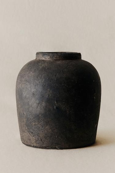 DISTRESSED TEXTURE CERAMIC VASE - Black by Zara