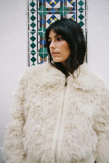 Zara {名称} - {颜色}