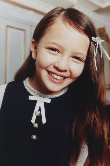 Zara {名称} - {颜色}