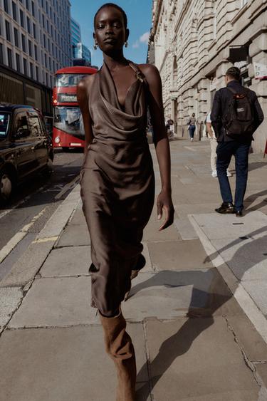 Zara {名称} - {颜色}