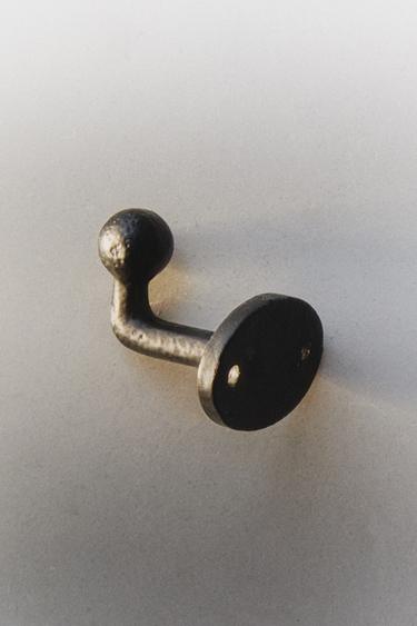 IRON HOOK - Black by Zara