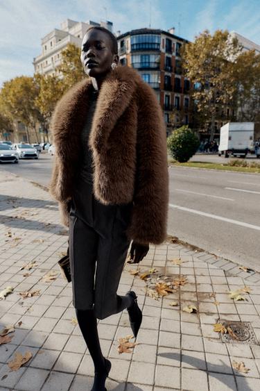 SHORT FAUX FUR COAT - Brown by Zara