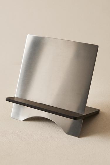 DISMOUNTABLE BOOK HOLDER - Steel by Zara