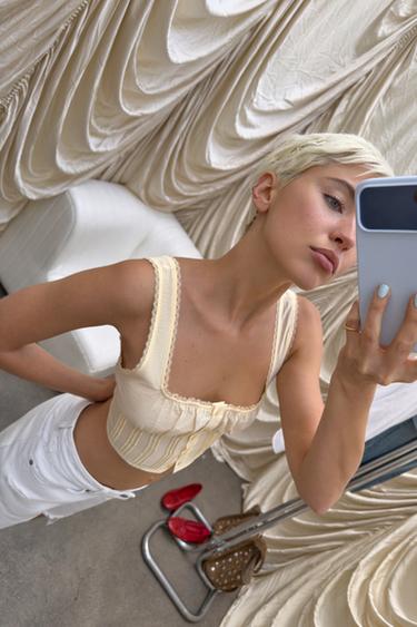 Zara {名称} - {颜色}