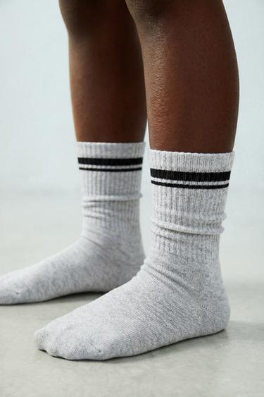 3-PACK OF SPORTY STRIPE HIGH SOCKS - Black / White by Zara