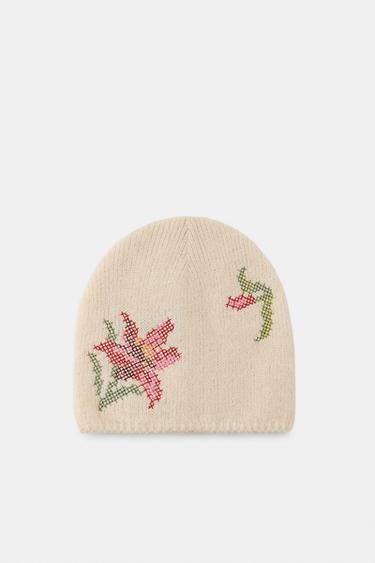 FLORAL EMBROIDERED KNIT BEANIE - Ecru by Zara