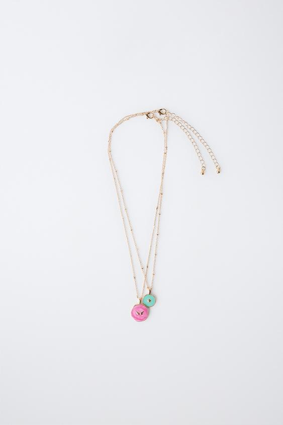 PACK OF TWO PLATE NECKLACES - Golden by Zara - Image 0