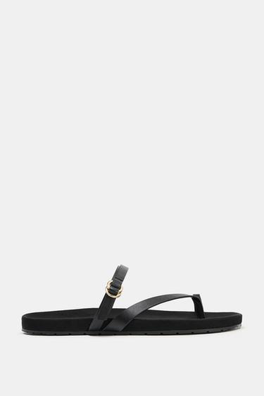 FLAT LEATHER STRAP SANDALS - Black by Zara