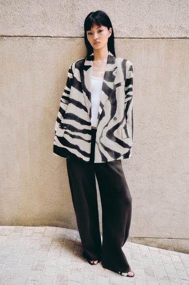 Zara {名称} - {颜色}