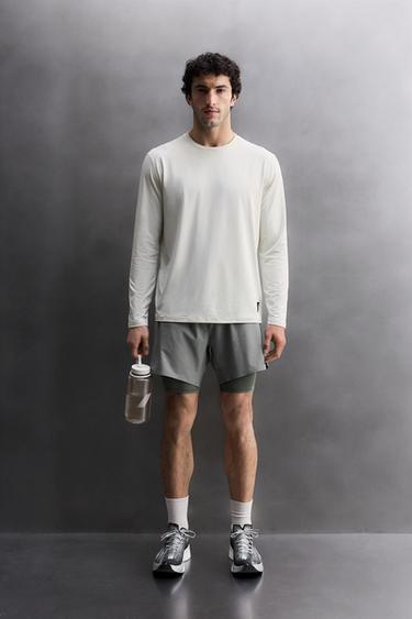 BASIC LONG SLEEVE TECHNICAL T-SHIRT - Ice by Zara