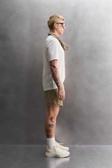 PRINTED LINEN-COTTON T-SHIRT - Oyster-white by Zara
