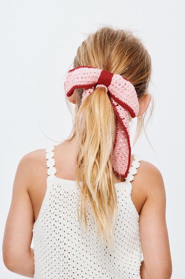 KNIT TOP WITH EMBROIDERY - Ecru by Zara