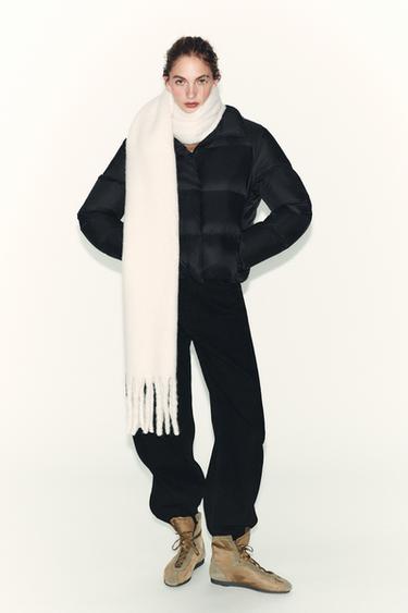 WATER-REPELLENT WINDPROOF FEATHER AND DOWN JACKET WITH HOODIE - Black by Zara