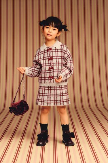 Zara {名称} - {颜色}