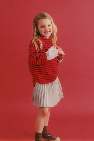 STRIPED T-SHIRT WITH EMBROIDERED HEARTS - BURGANDY MARS by Zara