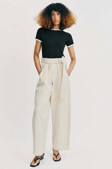 SHORT SLEEVE LACE T-SHIRT - Black / White by Zara