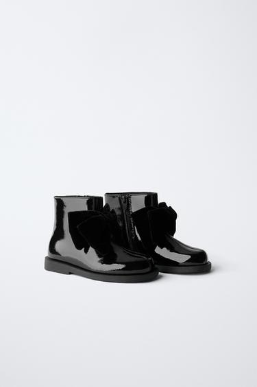 PATENT-FINISH ANKLE BOOTS WITH BOW - Black by Zara