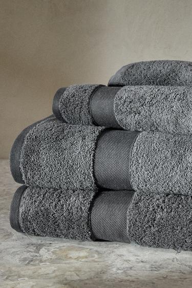 COTTON BATH TOWEL - Dark grey by Zara