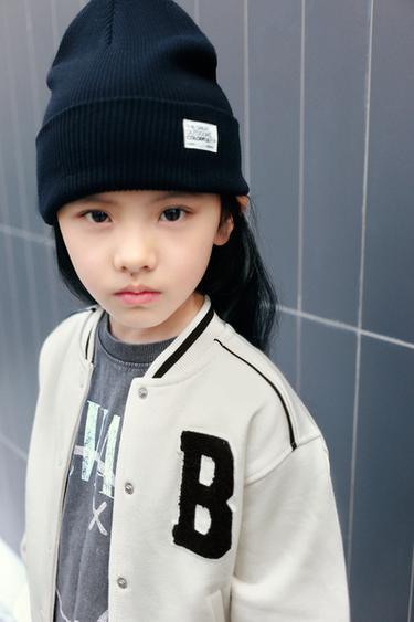 RIBBED KNIT BEANIE WITH LABEL - Black by Zara