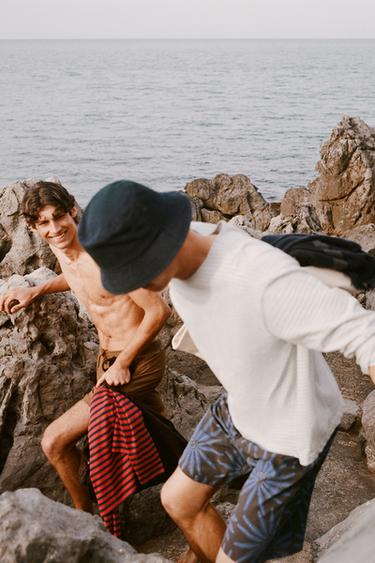 Zara {名称} - {颜色} - 0 图片