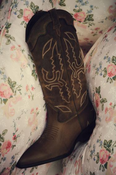 LEATHER COWBOY BOOTS - Brown by Zara