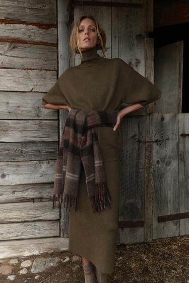 STRAIGHT WOOL MIDI SKIRT - Khaki by Zara