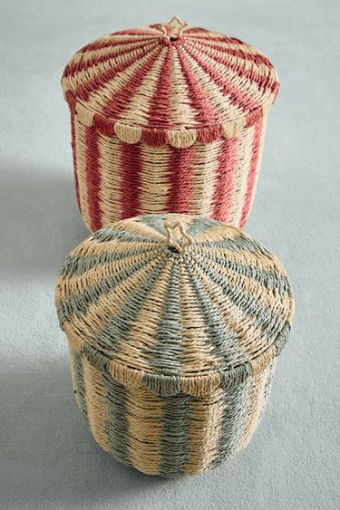 Zara {名称} - {颜色}