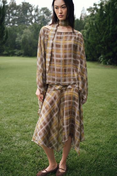 CHECK SCARF CAPE - Khaki by Zara